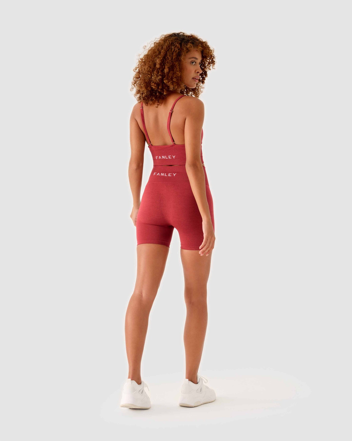 Essential Seamless Mini Short Weinrot