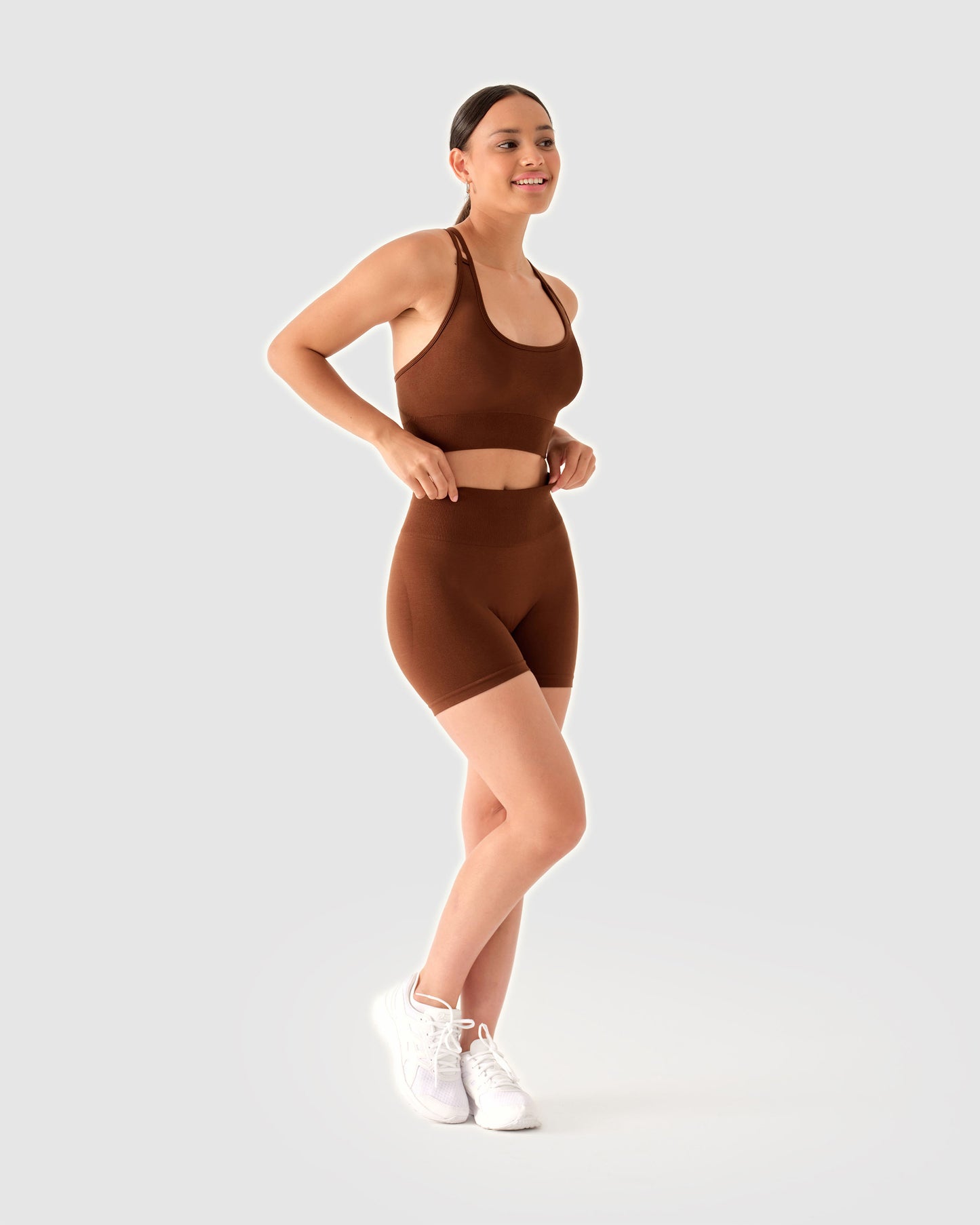 Essential Seamless Mini Short Dunkelbraun