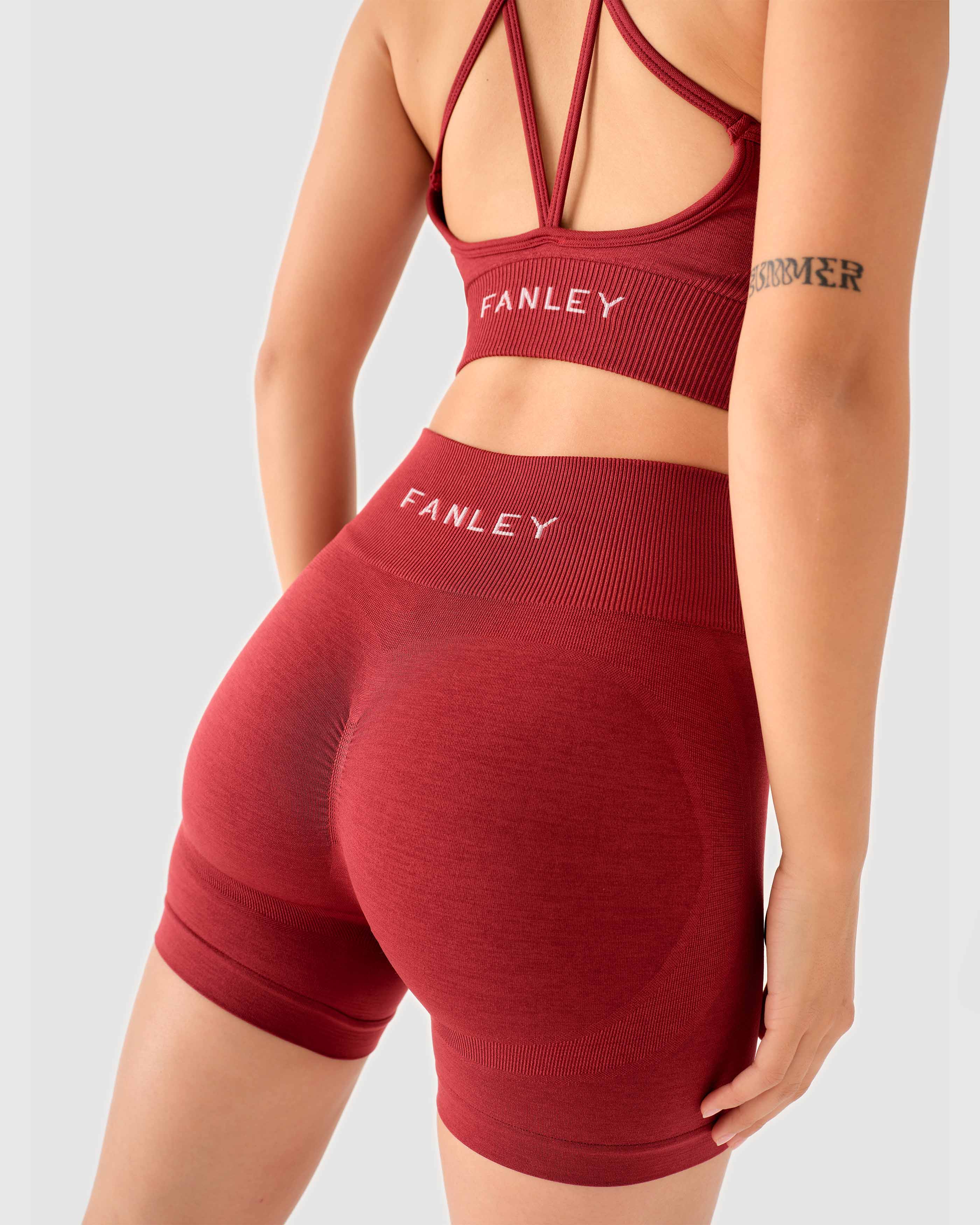 Scrunch Seamless Mini Short