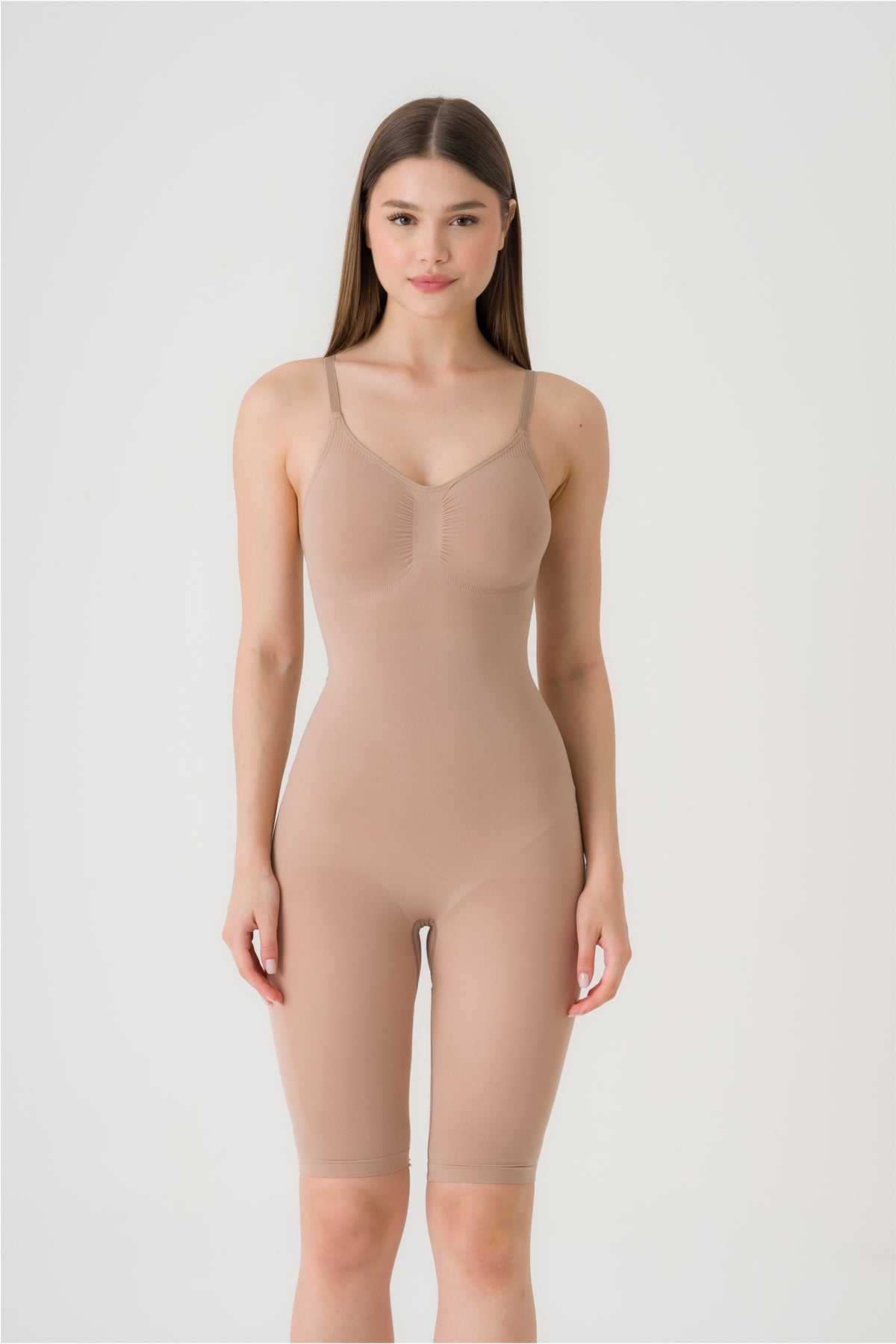 Shapewear Bodysuit mit Shorts Beige