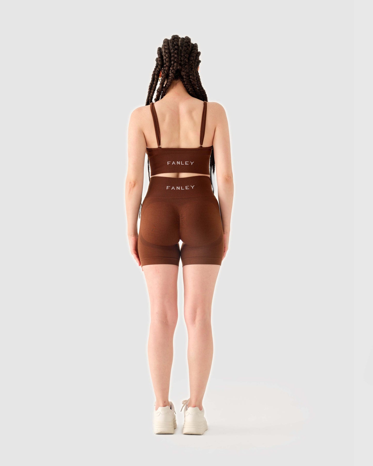 Scrunch Seamless Mini Short Dunkelbraun